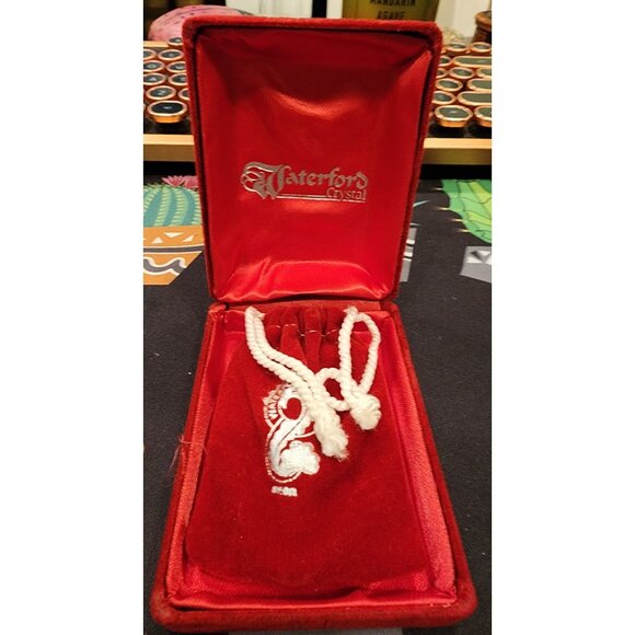 Waterford Crystal 1988 Octagonal Ornament 5 Golden Rings with Box - Picture 3 of 4